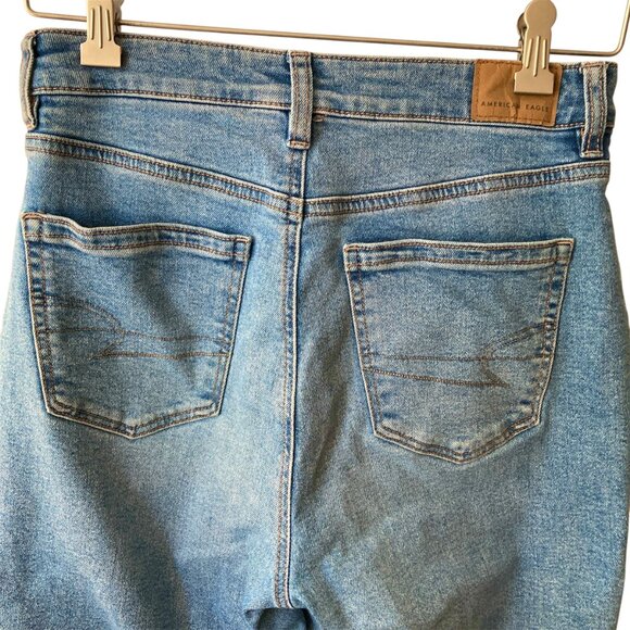 Size 2 X-Short American Eagle Blue Mom Jeans Denim Casual Petite - Picture 6 of 6